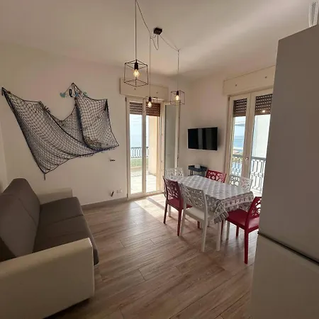 Apartmán Attico Galilei Fronte Mare By Salentoville *